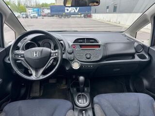 Honda Jazz 1.3 73кВ