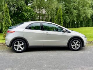 Honda Civic Elegance 1.8 i-Vtec 103kW