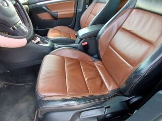Volkswagen Golf Exclusive 2.0 103kW