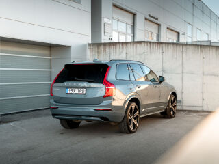 Volvo XC90 B5 AWD R-Design 2.0 173kW