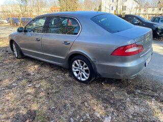 Skoda Superb 1.8 118kW