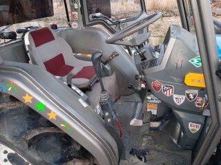 Iseki TG 30 Cabin frontaallaaduriga