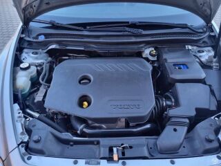 Volvo C30 R-Design Facelift 1.6 84kW