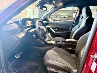 Peugeot 2008 GT Exclusive Hybrid 145 e-DCS6 1.2 100kW