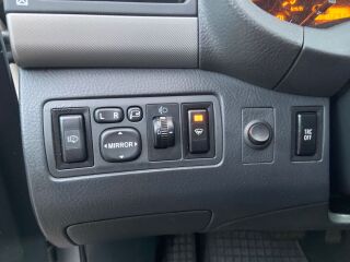 Toyota Avensis Linea Sol 2.4 120kW