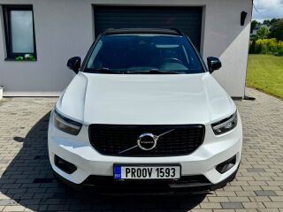 Volvo XC40 R Design 2.0 110kW