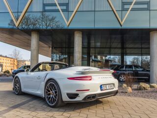 Porsche 911 Turbo S Cabriolet 3.8 B6 412kW