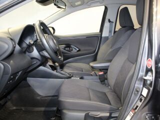 Toyota Yaris Active Plus 1.5 68кВ