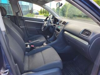 Volkswagen Golf 1.6 66kW
