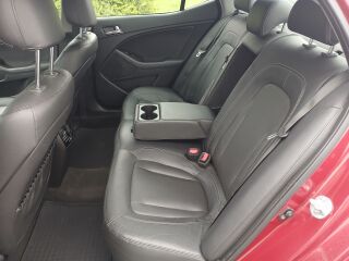 Kia Optima Exclusive Infinity 1.7 R4 100kW
