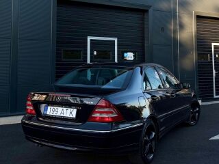 Mercedes-Benz C 240 Avantgarde 4Matic 2.6 125kW