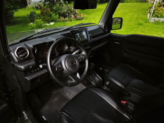 Suzuki Jimny 1.5 75кВ