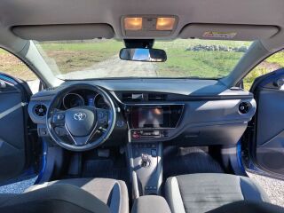 Toyota Auris 1.8 73kW