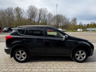 Toyota RAV4 2.2 110kW