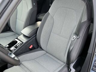 Volvo XC40 H&K R-DESIGN INTELLI SAFE FACELIFT MY2023 1.5 T2 95kW