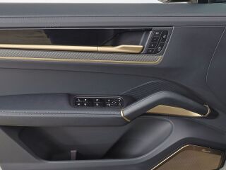 Porsche Cayenne E-Hybrid Turbo GT 4.0 V8 544kW