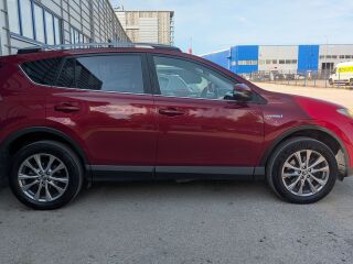 Toyota RAV4 2.5 114кВ