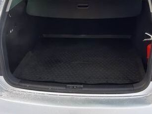 Volkswagen Golf 1.6 77kW