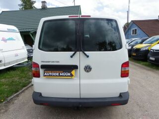 Volkswagen Transporter LONG 2.5 TDI 96kW