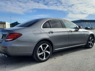 Mercedes-Benz E 220 2.0 143kW