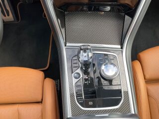 BMW M850 4.4 390kW