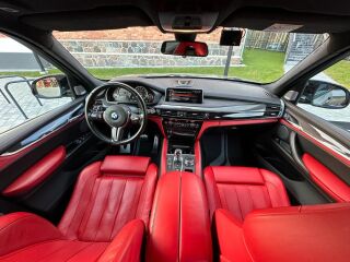 BMW X5 M 4.4 V8 423кВ