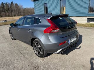 Volvo V40 R-Design-5 silindrit 2.0 D3 110kW