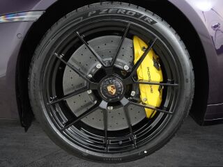 Porsche 911 Carrera 4 GTS Coupe T-Hybrid 3.6 398kW