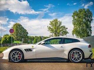 Ferrari GTC4Lusso 3.9 449kW