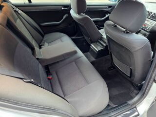BMW 320 Facelift 320iA R6 125kW