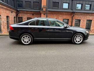 Volvo S80 Momentum 2.4 D5 136kW