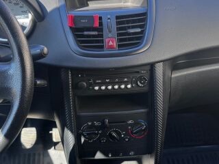 Peugeot 207 1.4 65kW
