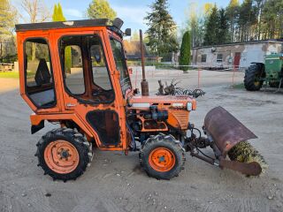 Minitraktor KUBOTA B7100 4WD
