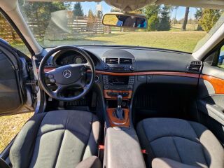 Mercedes-Benz E 220 2.1 125kW