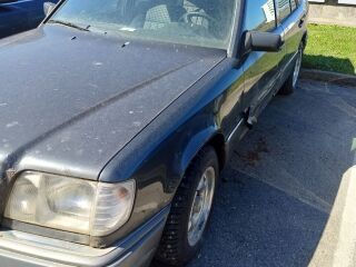 Mercedes-Benz E 200 2.0 55kW