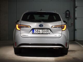Toyota Corolla HYBRID ACTIVE E-CVT 1.8 Hybrid 72кВ