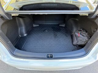 Toyota Corolla ZE1EERU M 1.5 92кВ