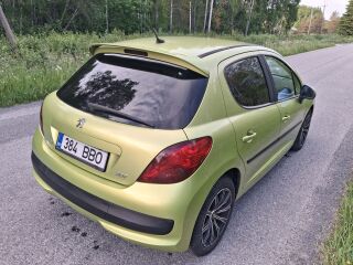 Peugeot 207 1.4 70кВ