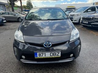 Toyota Prius 1.8 73кВ
