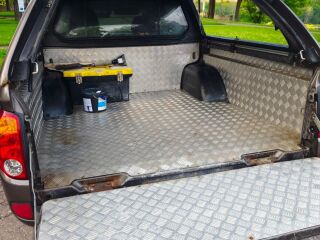 Mitsubishi L200 2.5 131kW