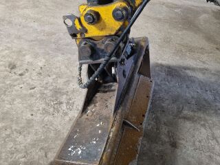 JCB 8025zts