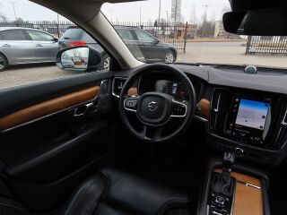 Volvo V90 AWD INSCRIPTION 2.0 140kW