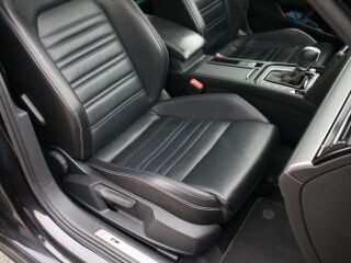 Volkswagen Passat R-line 2.0 176kW