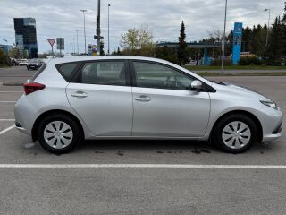 Toyota Auris 1.6 97kW