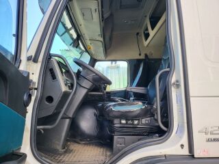 Volvo FM 420 6X2*4 SIDEOPENING 315kW