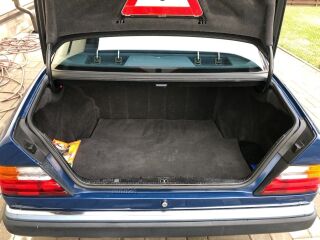 Mercedes-Benz E 200 2.0 87kW