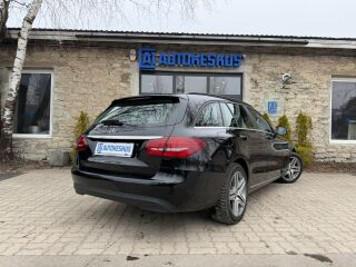 Mercedes-Benz C 220 d T 2.0 143kW