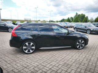 Volvo V60 D4 AWD FACELIFT 2.4 120kW