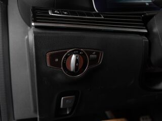 Mercedes-Benz E 220 2.0 143kW