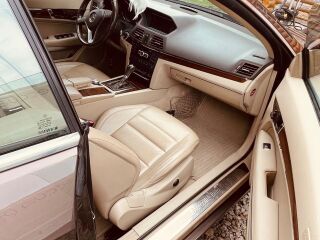 Mercedes-Benz E 220 2.1 125kW